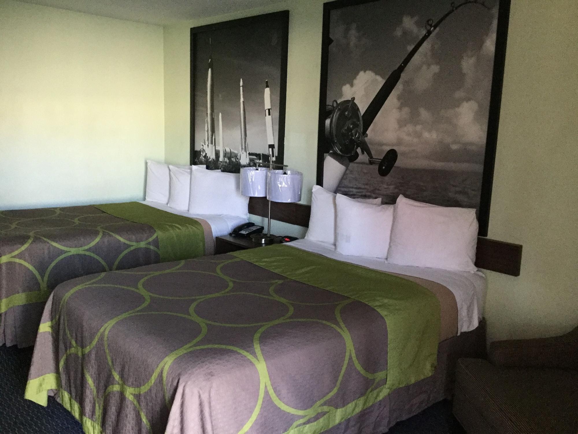 Super 8 By Wyndham Clearwater/us Hwy 19 N Clearwater
